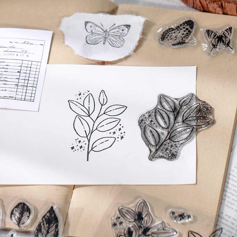 Moon Flowers Leaves Butterfly  – Butterfly Rubber Sheet recenzja i cena